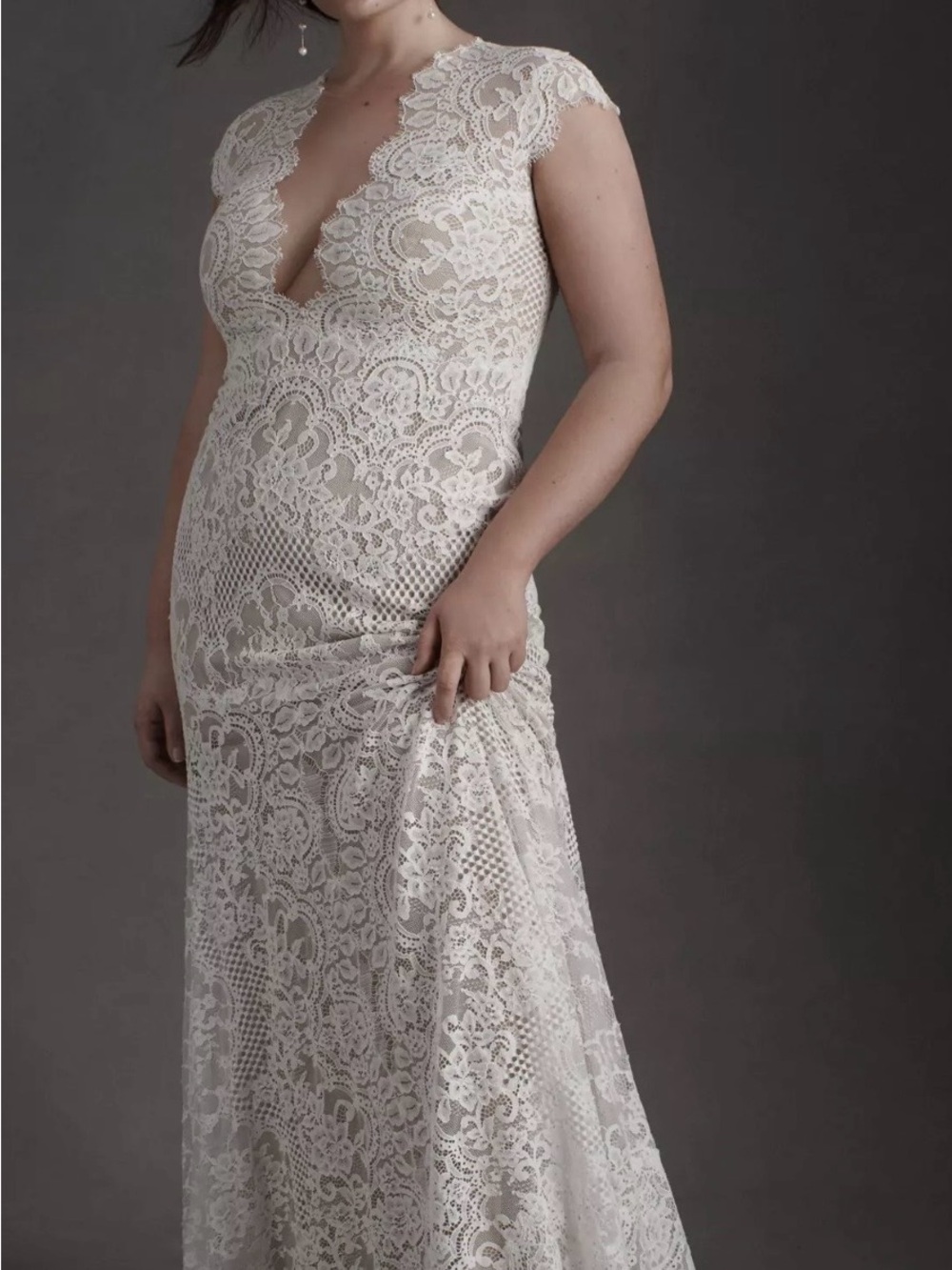 BHLDN Pre-Worn Lace Cap-Sleeve Ivory Wedding Gown
